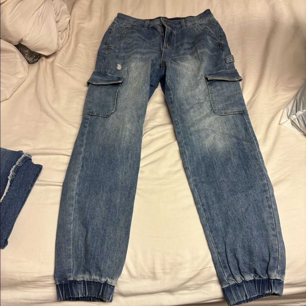 Blue cargo jeans size 4